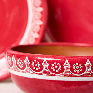 Red Capsule Dinnerware (4 diners)