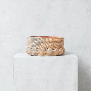 Glazed clay conch salad bowl in beige tones