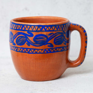 Taza Barro Pintado Teja con Detalles Azul