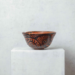 Painted clay spirals fruit bowl, in brown tones