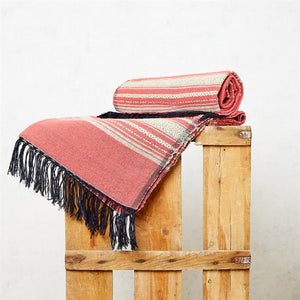 Virgin wool rug, pink and ecru