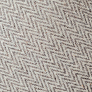 Coussin en laine devant zigzag dos marron