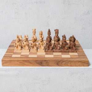 Échecs mayas en bois sculpté