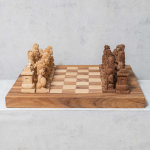 Échecs mayas en bois sculpté