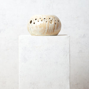 Kalimori openwork beige ceramic candle holder