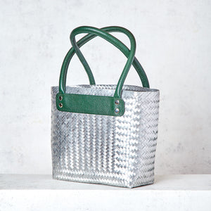 Green woven aluminum bag
