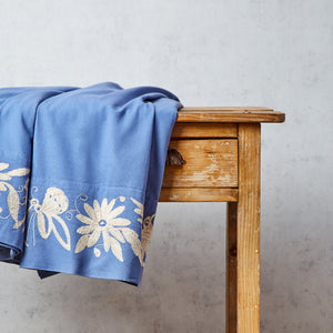 Set nappe Tenango bleu et écru 180x295cm avec 10 serviettes bleues